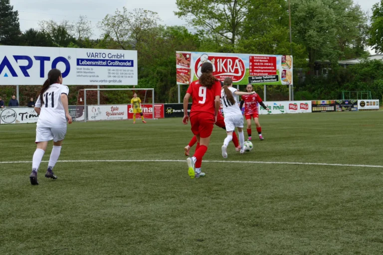 Instagram post from fcturkspormannheimjugend. This post is in position 2.