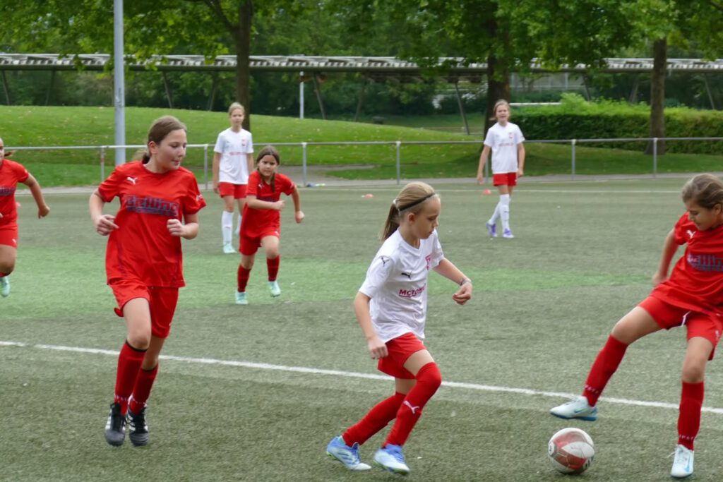 Instagram post from fcturkspormannheimjugend. This post is in position 9.