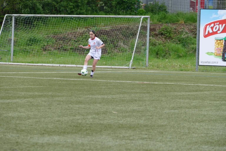 Instagram post from fcturkspormannheimjugend. This post is in position 13.